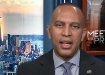 Hakeem Jeffries tiene la respuesta perfecta a las nominaciones de Trump