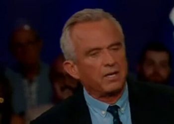 Los empleados de los CDC están renunciando en masa porque se niegan a trabajar para RFK Jr.