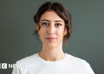 Irán arresta a la periodista italiana Cecilia Sala, dice Italia
