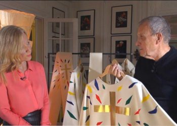 Jean-Charles de Castelbajac, de la Alta Costura a las Salas Sagradas de Notre Dame