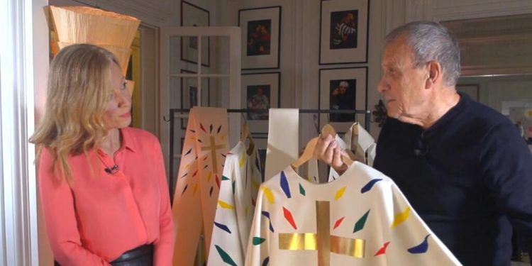 Jean-Charles de Castelbajac, de la Alta Costura a las Salas Sagradas de Notre Dame