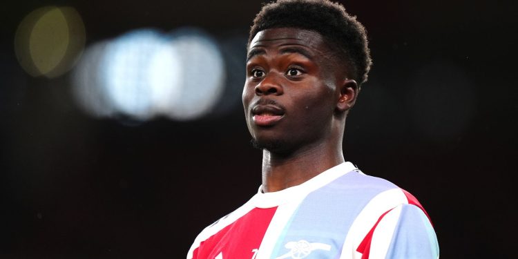 Noticias sobre lesiones de Bukayo Saka: el técnico del Arsenal, Mikel Arteta, confirma la cirugía del tendón de la corva y se espera que el delantero se pierda al menos dos meses | Noticias de futbol