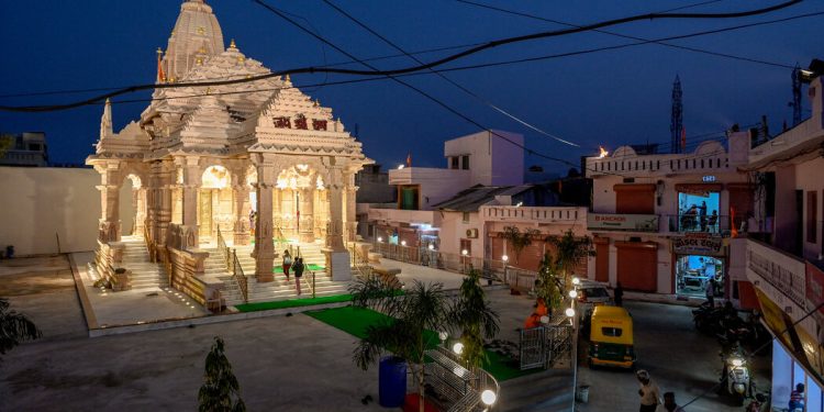 India, una gran fuente de migración ilegal, espera navegar la tormenta Trump