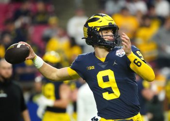 Lo último sobre el estado de rehabilitación del QB de los Vikings luego de una cirugía de rodilla