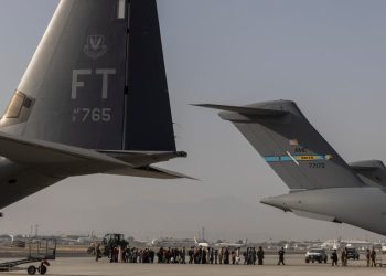 La administración Trump cancela vuelos para refugiados ya aprobados para viajar