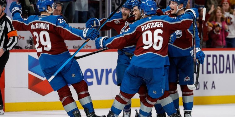 Resumen de la NHL: los Avs pierden al portero pero superan a los Sabres en tiempo extra