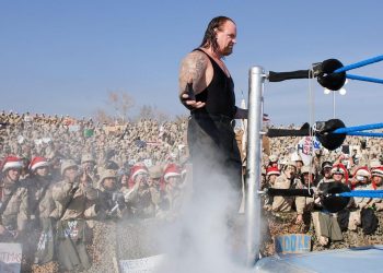 Leyenda de la WWE revela increíble historia sobre The Undertaker en Irak (Exclusivo)