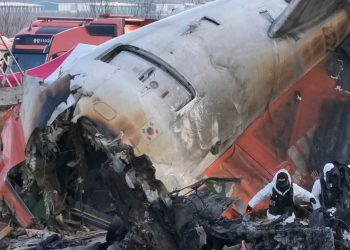 La policía de Corea del Sur allana el aeropuerto y las oficinas de Jeju Air tras un accidente mortal | Noticias de aviación
