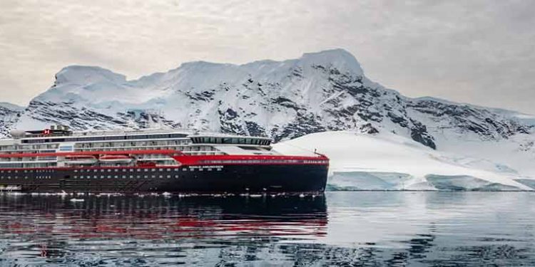Roald Amundsen Antárctica Cruise Review