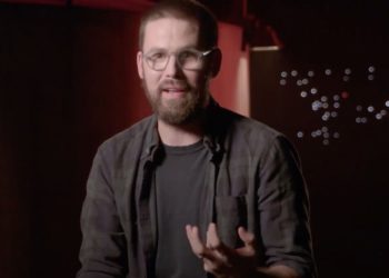 El reinicio de Resident Evil aterriza al director Zach Cregger