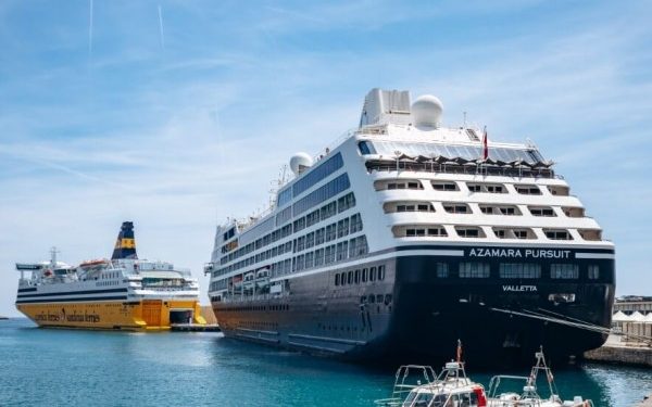 Agradable prohibirá los cruceros en 2025