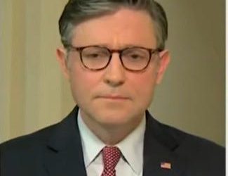 Mike Johnson intenta utilizar el ataque terrorista de Nueva Orleans para salvar su trabajo