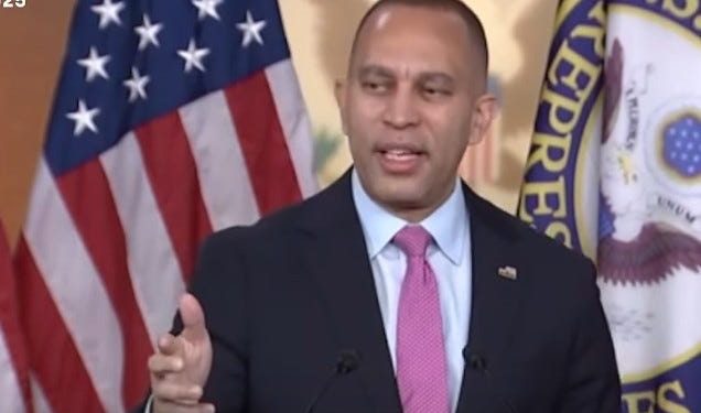 Hakeem Jeffries acaba de apretar los tornillos a los republicanos sobre los recortes de impuestos de Trump