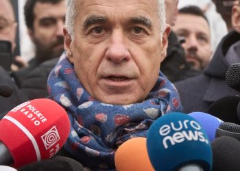 Cómo Călin Georgescu y los líderes de extrema derecha convierten la conspiración en espectáculo