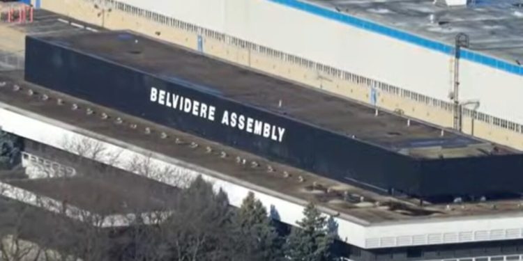 EL EFECTO TRUMP: El fabricante de automóviles Stellantis anuncia la reapertura de su planta en Illinois y construirá nuevos camiones en Detroit | El experto en puerta de enlace