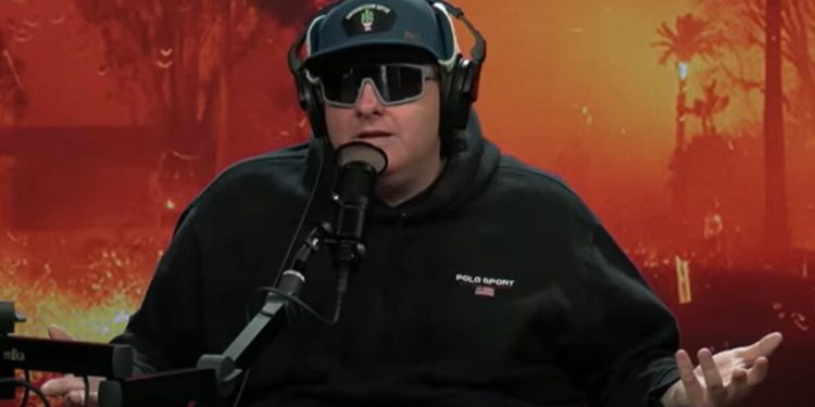 El comediante Tim Dillon critica a Los Ángeles por el manejo de los incendios: 'No había agua en los malditos hidrantes' (VIDEO) | El experto en puerta de enlace