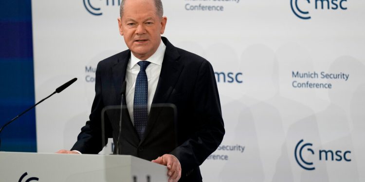 El canciller alemán reprende a Vance por un partido de apoyo que minimiza a los nazis