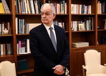 Grecia elige las tassoulas conservadoras como presidente a pesar de las protestas | Noticias