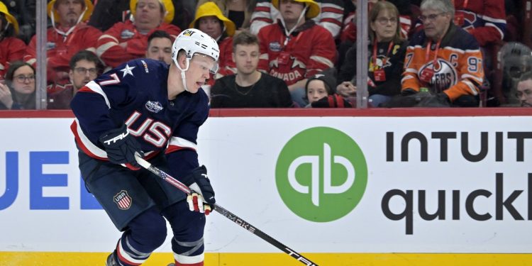 US F Brady Tkachuk deja el juego de 4 naciones con una lesión aparente