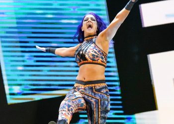 «Little Idiot»-Bayley comparte una foto de retroceso con el nuevo rival de la WWE antes del primer partido