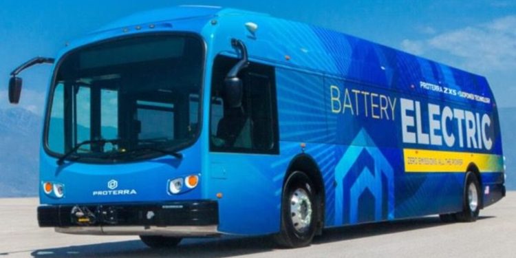 Los autobuses eléctricos defectuosos causan dolores de cabeza masivos para múltiples distritos escolares | El experto de la puerta de entrada