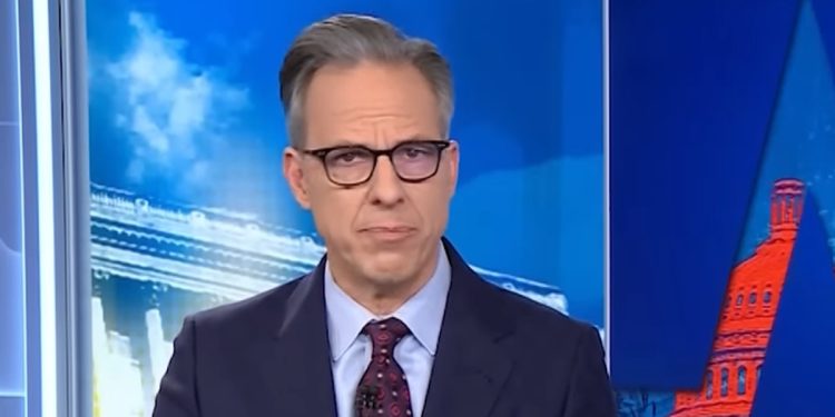 Con Biden de forma segura fuera de la oficina, Jake Tapper de CNN finalmente decide investigar el deterioro mental del ex presidente