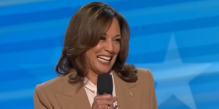 James Carville Otorches '7th String Quarterback' Kamala Harris con brutal metáfora del Super Bowl: 'En realidad, complete una oración'