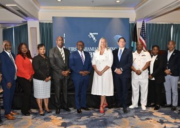 SpaceX de Elon Musk para hacer historia con el primer aterrizaje internacional de cohetes en las Bahamas hoy