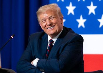 La Casa Blanca de Trump pone en llamas en las redes sociales con un salvaje mensaje 'Día de San Valentín' | El experto de la puerta de entrada