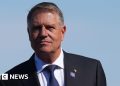 El presidente de Rumania, Klaus Iohannis, renuncia antes de que las elecciones vuelvan a ejecutar