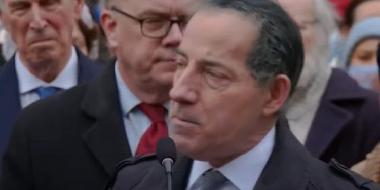 Los demócratas de la Cámara de Representantes lanzan una investigación sobre la corrupción de Trump