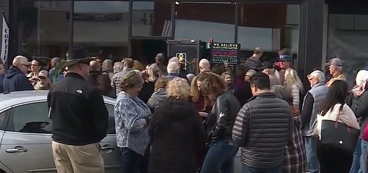 Las cosas van tan mal bajo Trump que los republicanos de la Cámara están escondidos