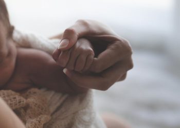 Amamantamiento y atención posparto con esclerosis múltiple