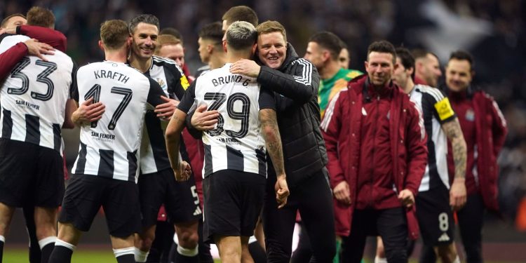 Newcastle: Eddie Howe tiene un gran problema de la Copa Carabao, dice Paul Merson | Noticias de fútbol