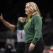 Roundup de la NCAA femenino: No. 4 Baylor, No. 5 Ole Miss Win Openers
