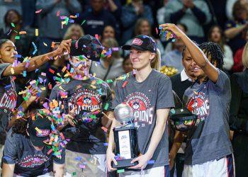 Paige Bueckers y co. Anuncie las nuevas camisetas de UConn días fuera de la locura de marzo