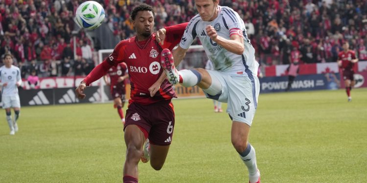 Fire Recoge la segunda victoria consecutiva con 2-1 victoria sobre Toronto