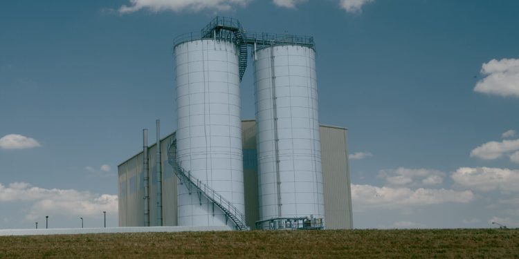 El gigante de fertilizantes de lodo deja la ciudad de Texas en medio de la crisis de 'Forever Chemicals'