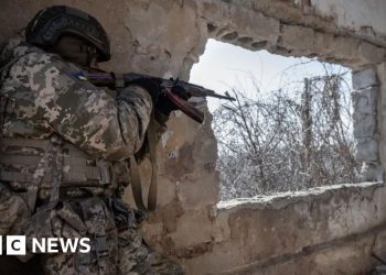 El equipo estadounidense se dirigió a Moscú para las conversaciones de Ucrania mientras Putin visita a Kursk