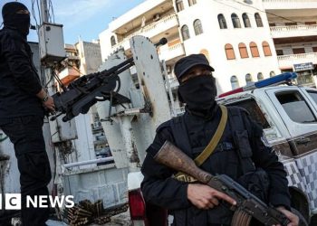 Fuerzas de seguridad sirias acusadas de matar a cientos de civiles