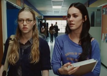 Amanda Seyfried cree que el personaje de Megan Fox sobrevivió al cuerpo de Jennifer