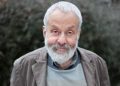 El cineasta británico Mike Leigh celebró en París