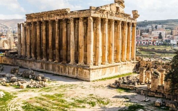 El sector turístico libanés enfrenta altos precios y falta de visitantes