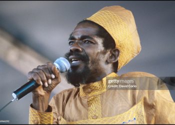 Los fanáticos del reggae lloran el té de cacao, la voz detrás de «Barack Obama»