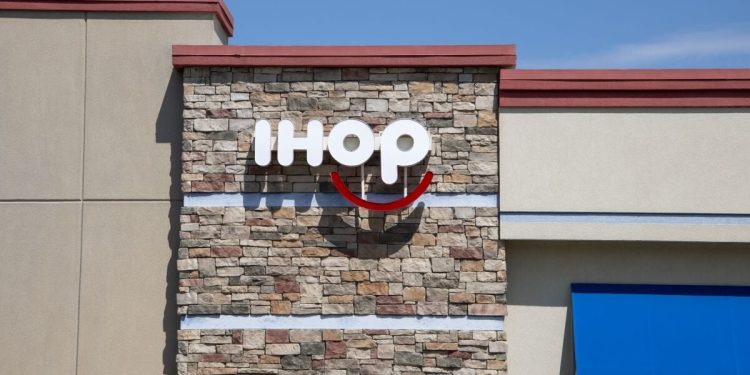 Pancakes gratis de IHOP: Cómo obtener panqueques gratis en 2025 National Pancake Day