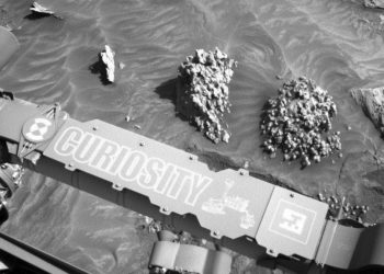 Rovers de la NASA acaba de encontrar rocas retorcidas similares en los lados opuestos de Marte