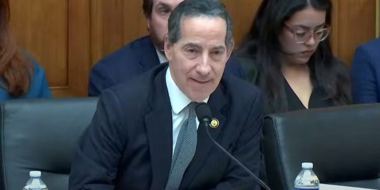 Jamie Raskin expone lo que realmente es un perdedor Trump