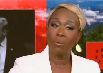 ¿MSNBC canceló Joy Reid para complacer a Donald Trump?