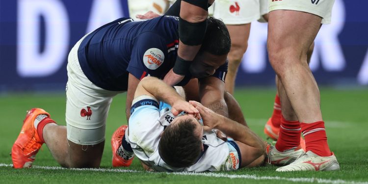 Seis naciones: el jefe de Escocia, Gregor Townsend, desconcertado por la falta de tarjeta roja para el Peato Mauvaka de Francia | Rugby Union News