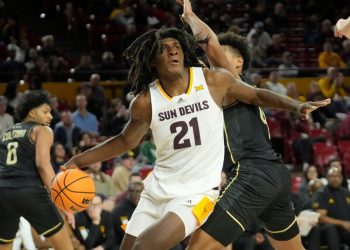 Re-compromiso de Kentucky Lands de Jayden Quaintance de ASU